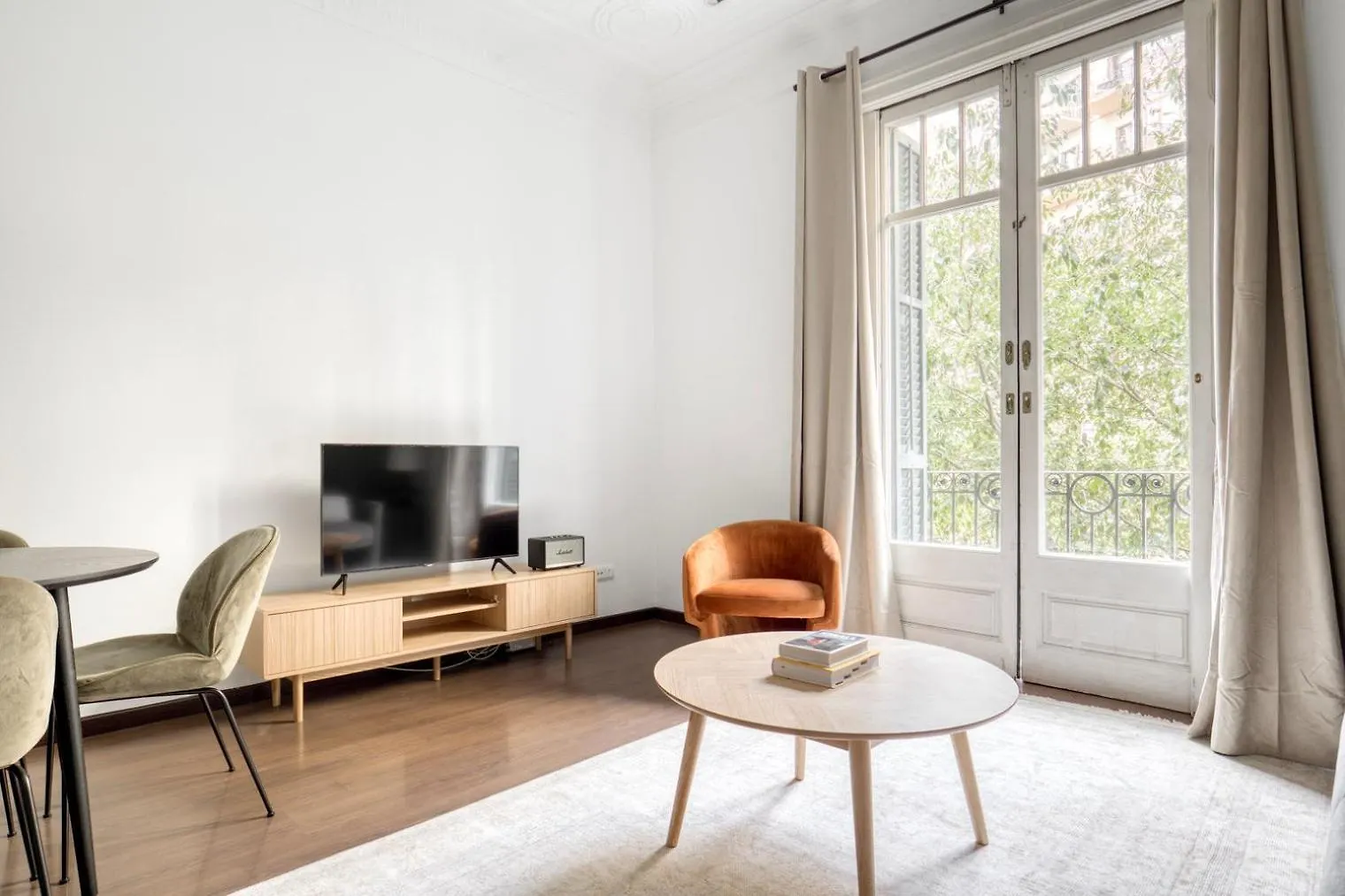 Blueground Ae De Leixample Nr F Macia Bcn-51 Apartment Barcelona